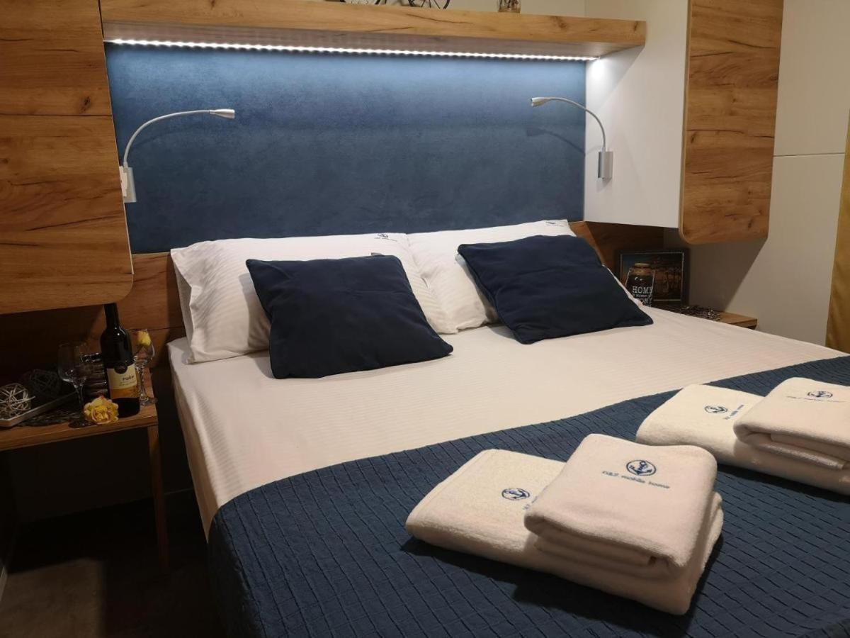 J & R Mobile Homes Biograd Na Moru Exterior foto