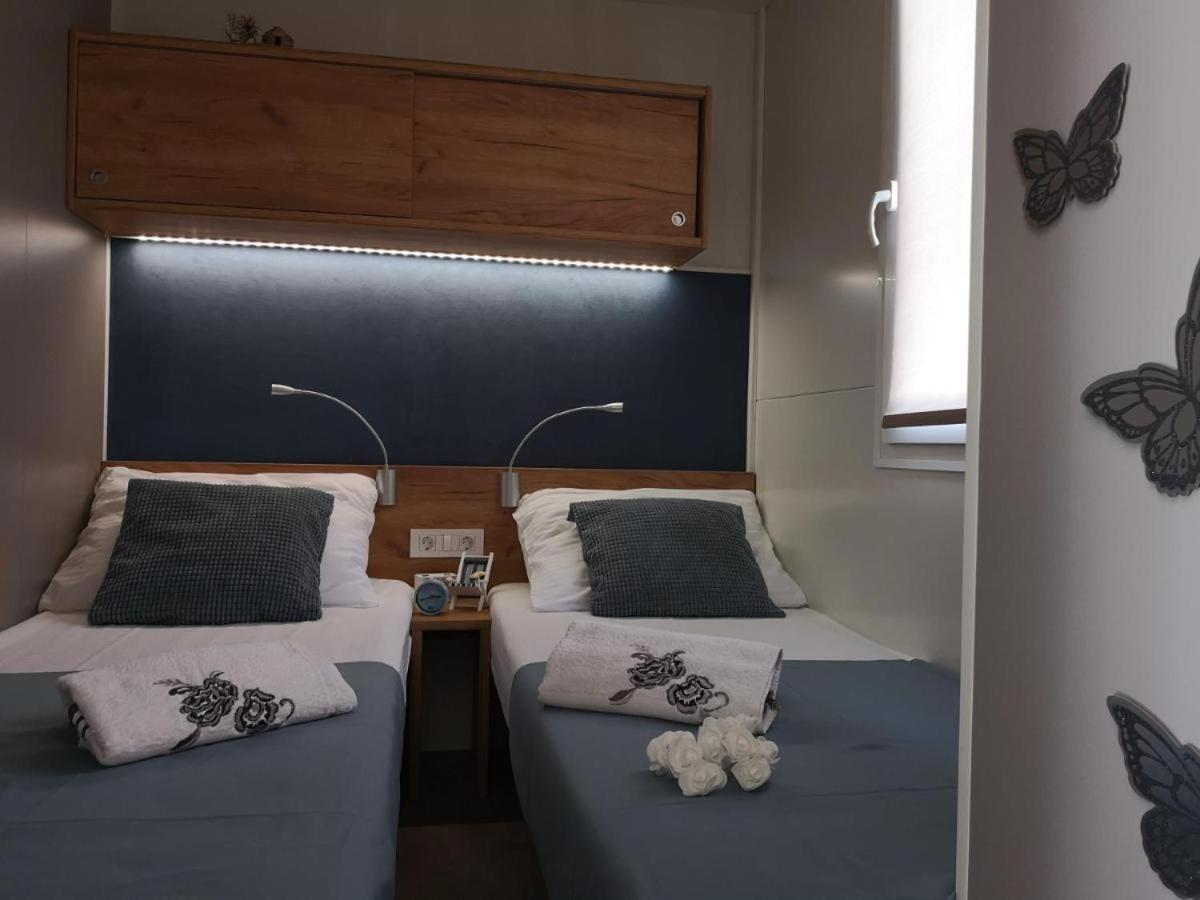 J & R Mobile Homes Biograd Na Moru Exterior foto